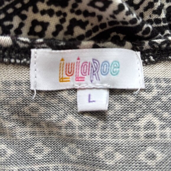 LuLaRoe Sarah Open Front Long Duster Sz Large Black & White Floral Front Pockets - Picture 10 of 11